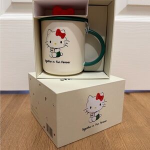 Starbucks x Hello Kitty special edition Mug with Red bow, brand new in box16oz.